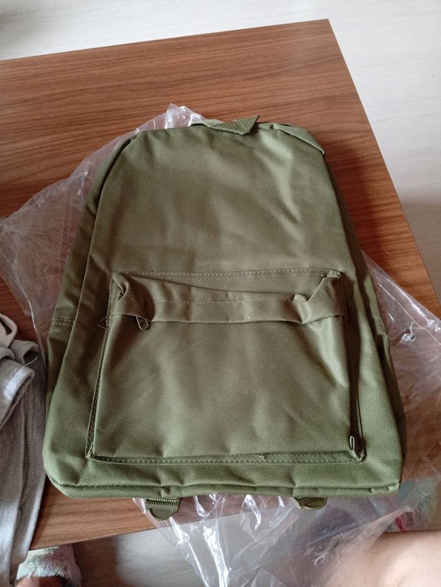 Mochila militar verde oliva nueva