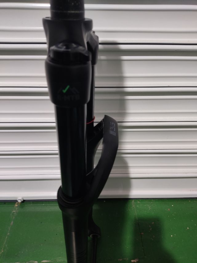 Horquilla RockShox 35
