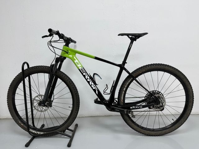 Berria Bravo carbono