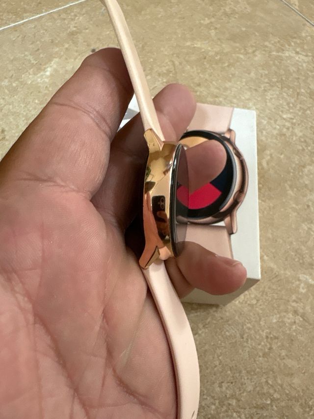 OCASION!! Samsung Galaxy Watch Active - Oro Rosa