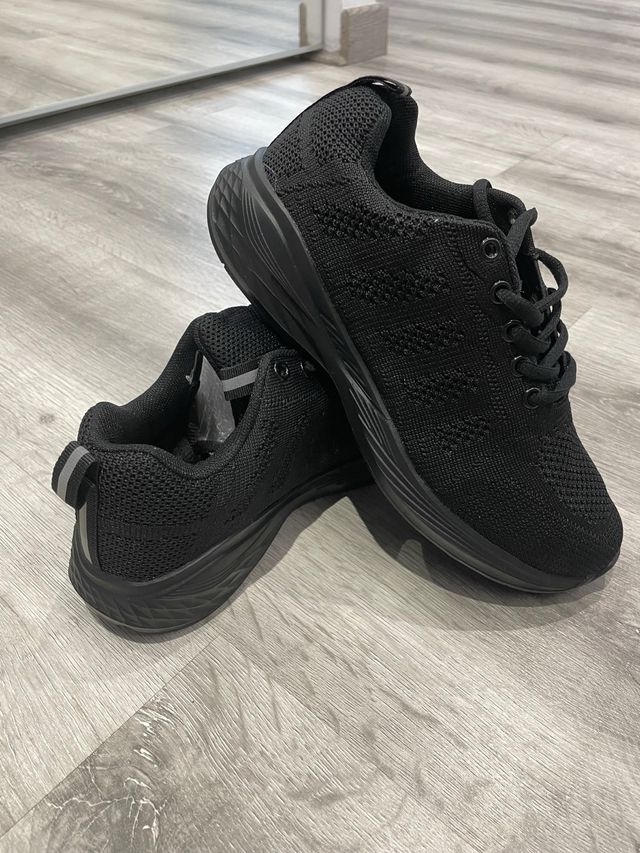 Zapatillas deportivas negras
