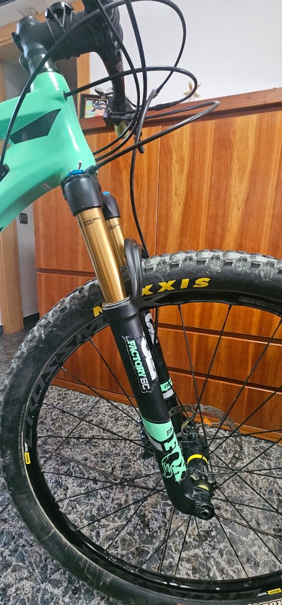 Orbea Oiz M10 - Bicicleta MTB