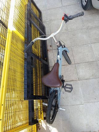 Bicicleta niño tipo bmx chopper