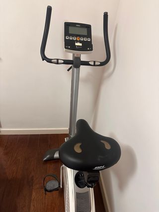 Bicicleta estática BH Nexus