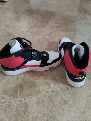 Zapatillas Fila - Talla 42