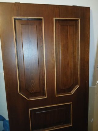 Porta a scrigno noce scuro 