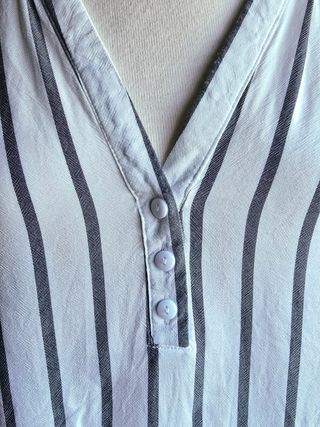 Blusa Rayas Azul Marino Blanco