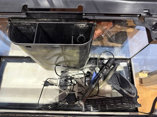 Acuario 80L - aquario muy poco usado 