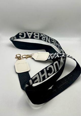 Bolso blanco pequeño acolchado