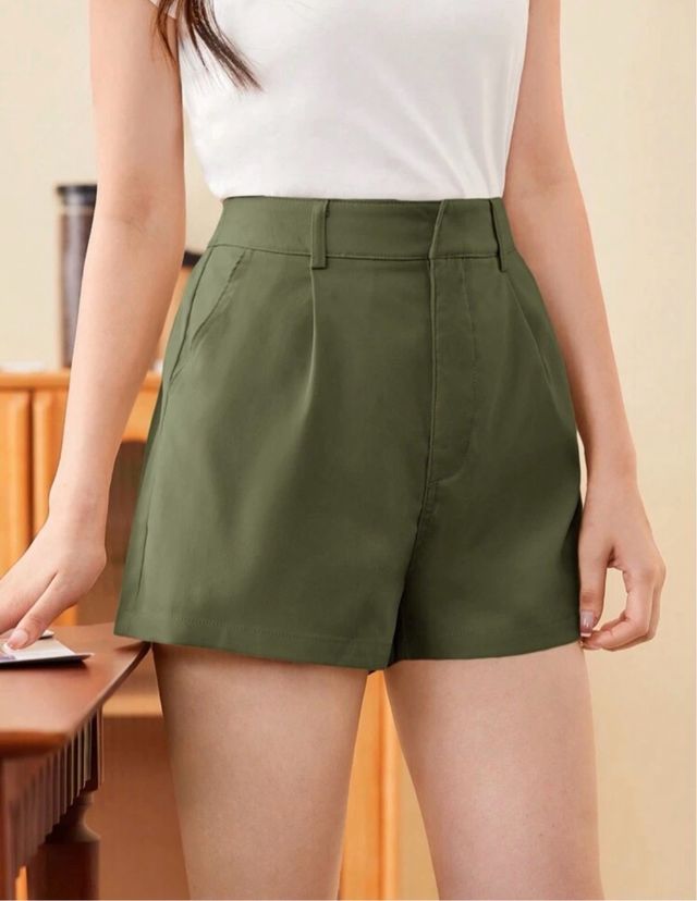 Shorts verde militar M