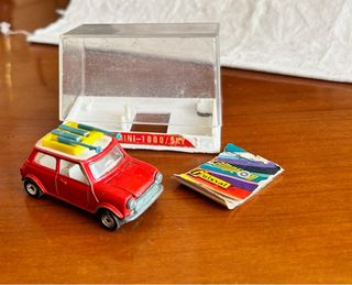 Mini-1000/sky Guisval N13: Coche clásico