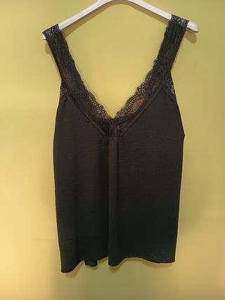 Blusa negra encaje. Top lencero