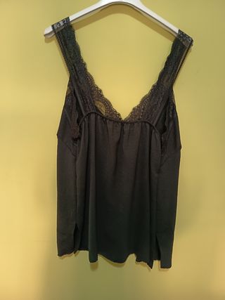 Blusa negra encaje. Top lencero
