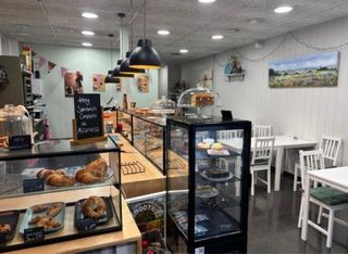 Cafetería-panadería: Traspaso negocio