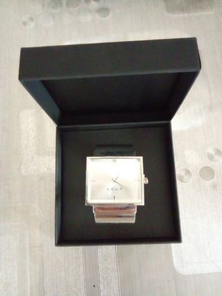 Reloj LCLT mujer. Plata y blanco nuevo. Paris 2024