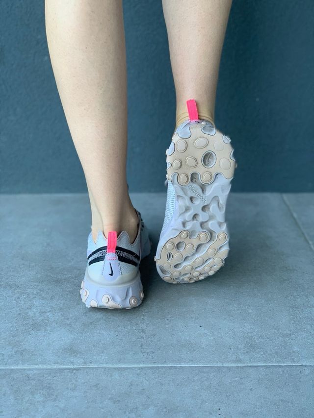 Nike React - Tênis Cinza e Rosa