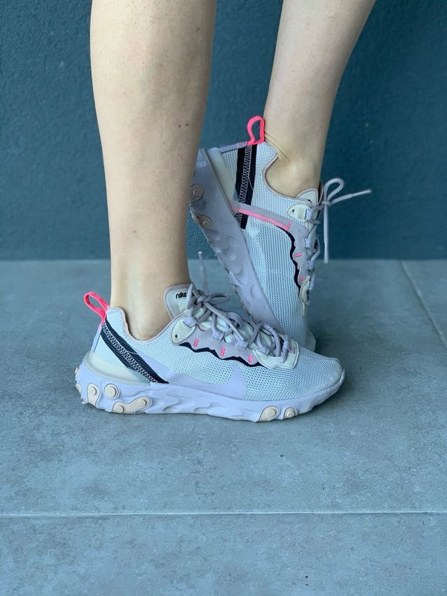 Nike React - Tênis Cinza e Rosa