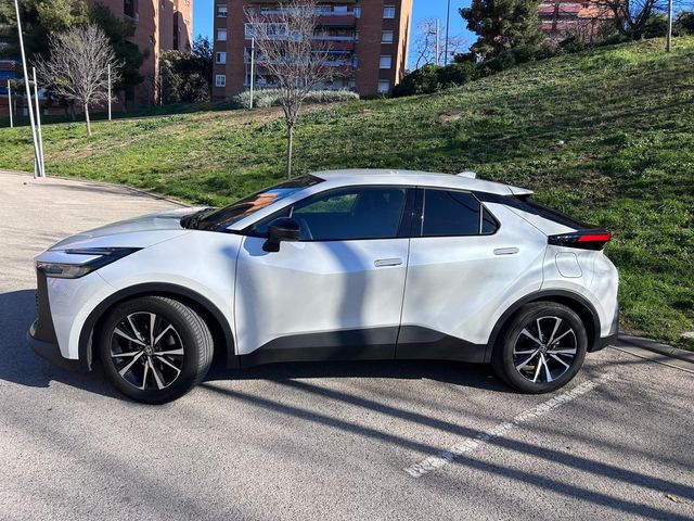 Toyota C-HR 2024