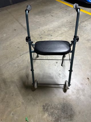 Andador con asiento