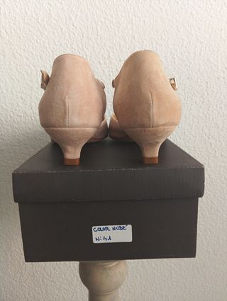 Zapatos piel nude nº41 PVP 250€