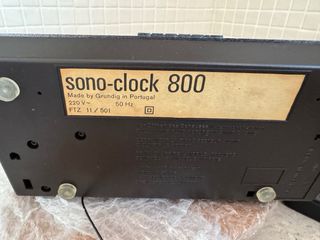Radio despertador Grundig Sono Clock 800 vintage