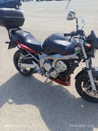 Yamaha Fazer 600