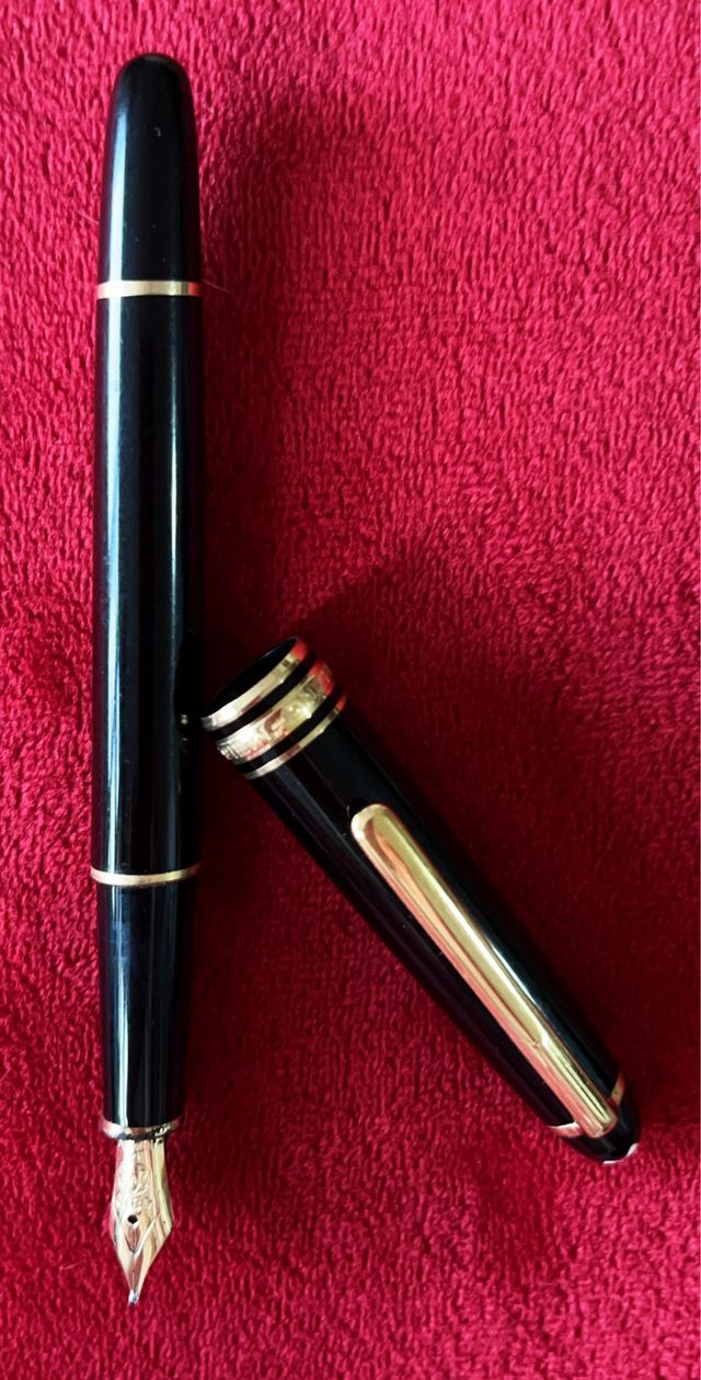 Pluma Montblanc Meisterstück 4810