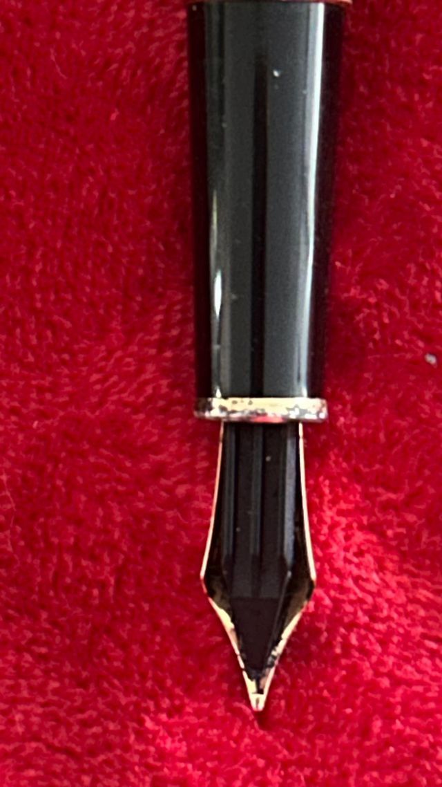Pluma Montblanc Meisterstück 4810