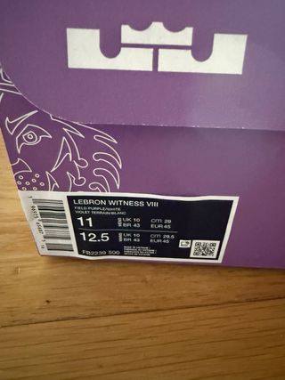 Zapatillas Nike LeBron Witness VIII - Moradas