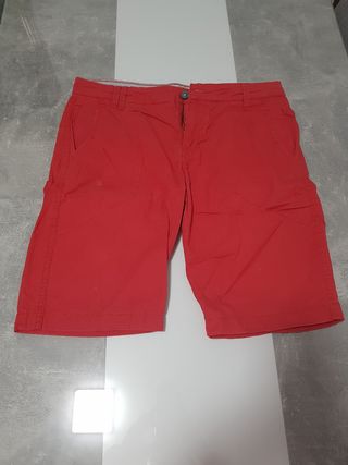 Shorts rojos hombre