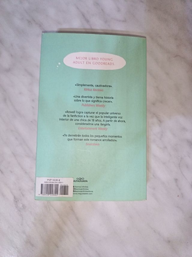 Fangirl (Biblioteca Indie) (Spanish Edition)