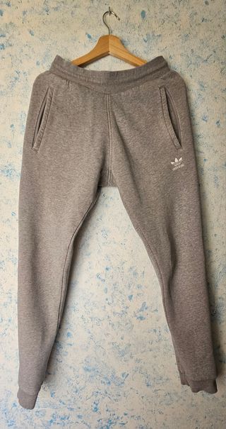 Pantalones Adidas Grises