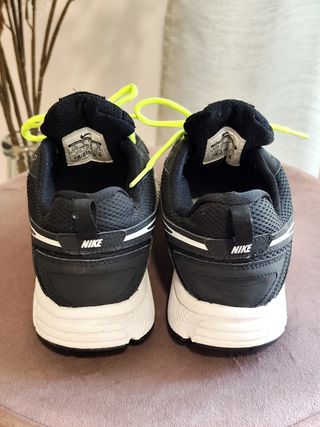 Zapatillas Nike negras y amarillas talla 38
