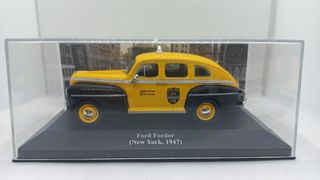 Coche taxi 1/43