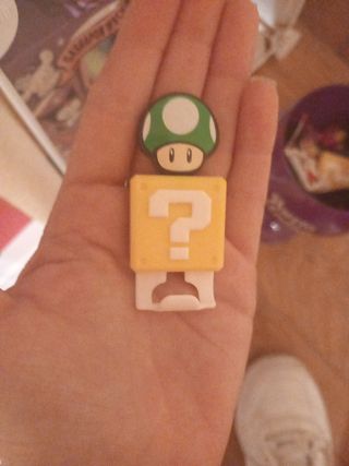 Kinder Joy Mario: Figura y Caja