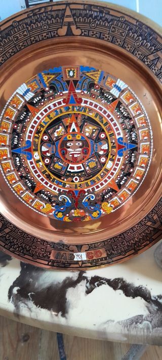 2 Platos Decorativos: Azteca & Maya