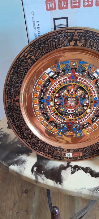 2 Platos Decorativos: Azteca & Maya