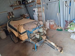 Pulverizador Agrícola 600L en buen estado