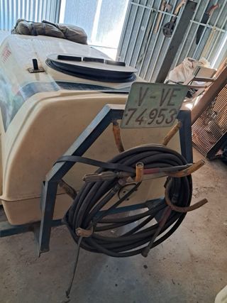 Pulverizador Agrícola 600L en buen estado