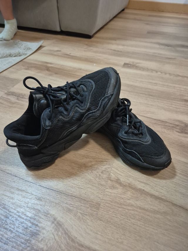 Zapatillas Adidas - Negras