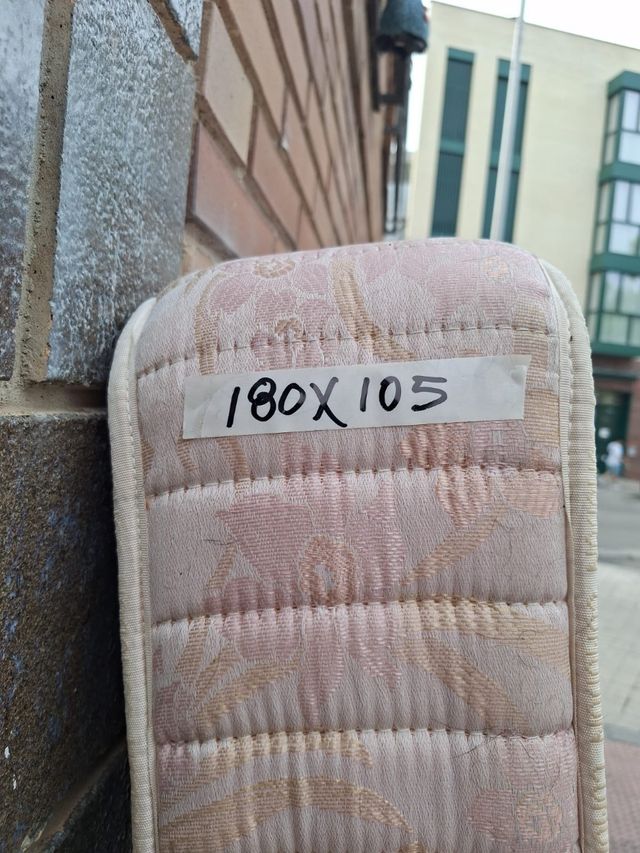 Colchón individual usado y somier