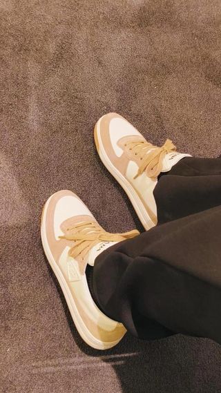Zapatillas Prada blancas y marrón