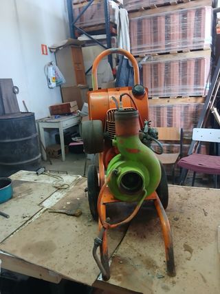 Bomba de agua Campeón 2CV usada