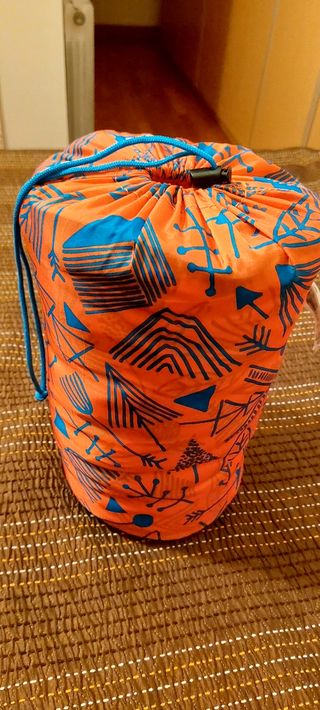 Saco dormir camping  Mide aproximadamente 65x145