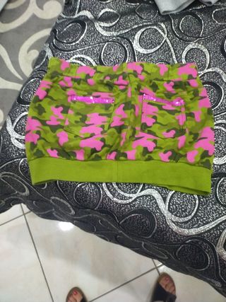 Minigonna mimetica rosa verde