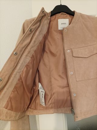 Chaqueta Mango ante beige