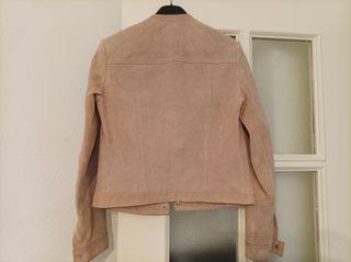 Chaqueta Mango ante beige