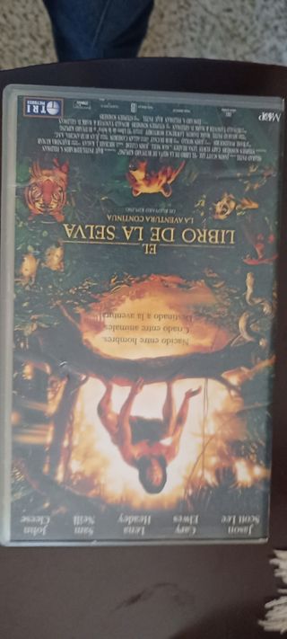 VHS infantiles: El Prado de Kingsley + Rey León 2