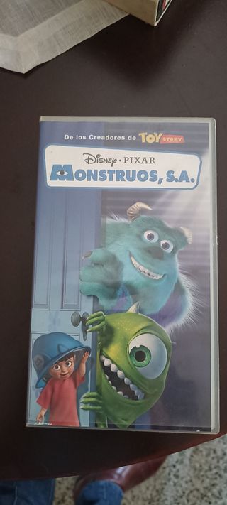 VHS infantiles: El Prado de Kingsley + Rey León 2