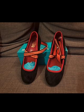 Ballerine nere e rosse con lacci